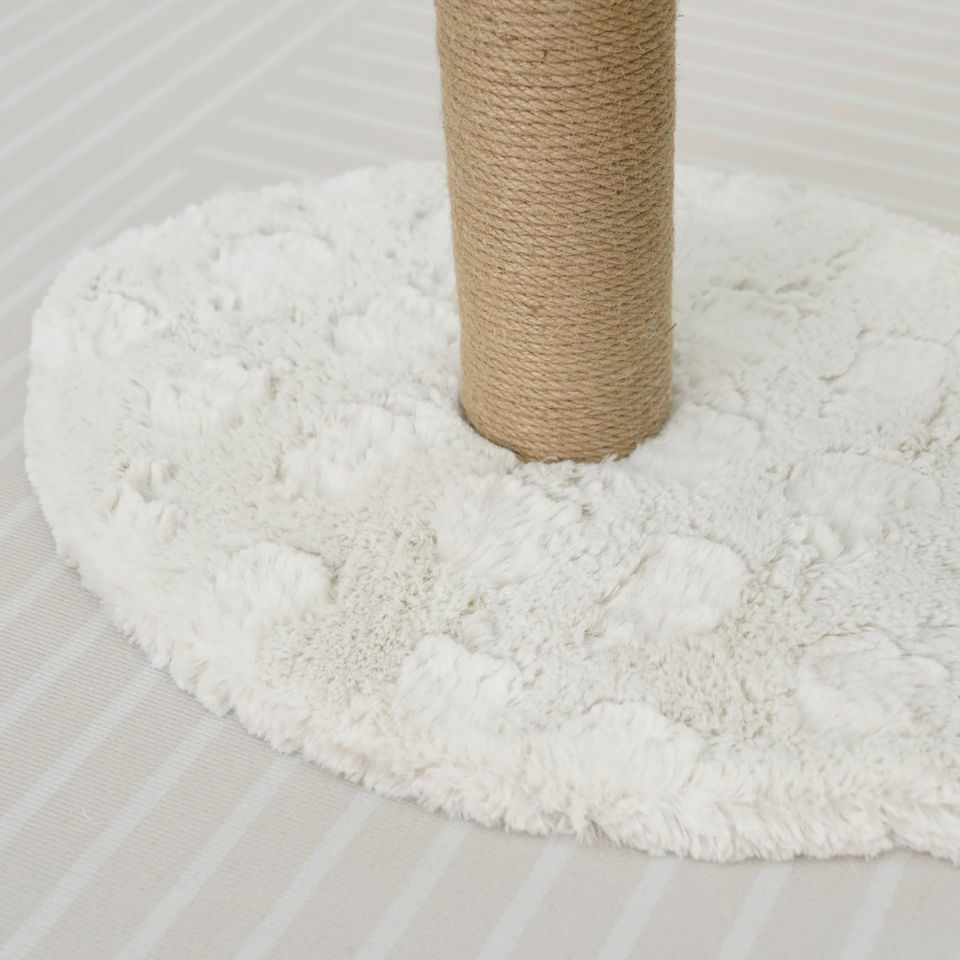 Petpals Space Needle PP230793 cat tree fish shaped base with EZ Twist jute scratching post