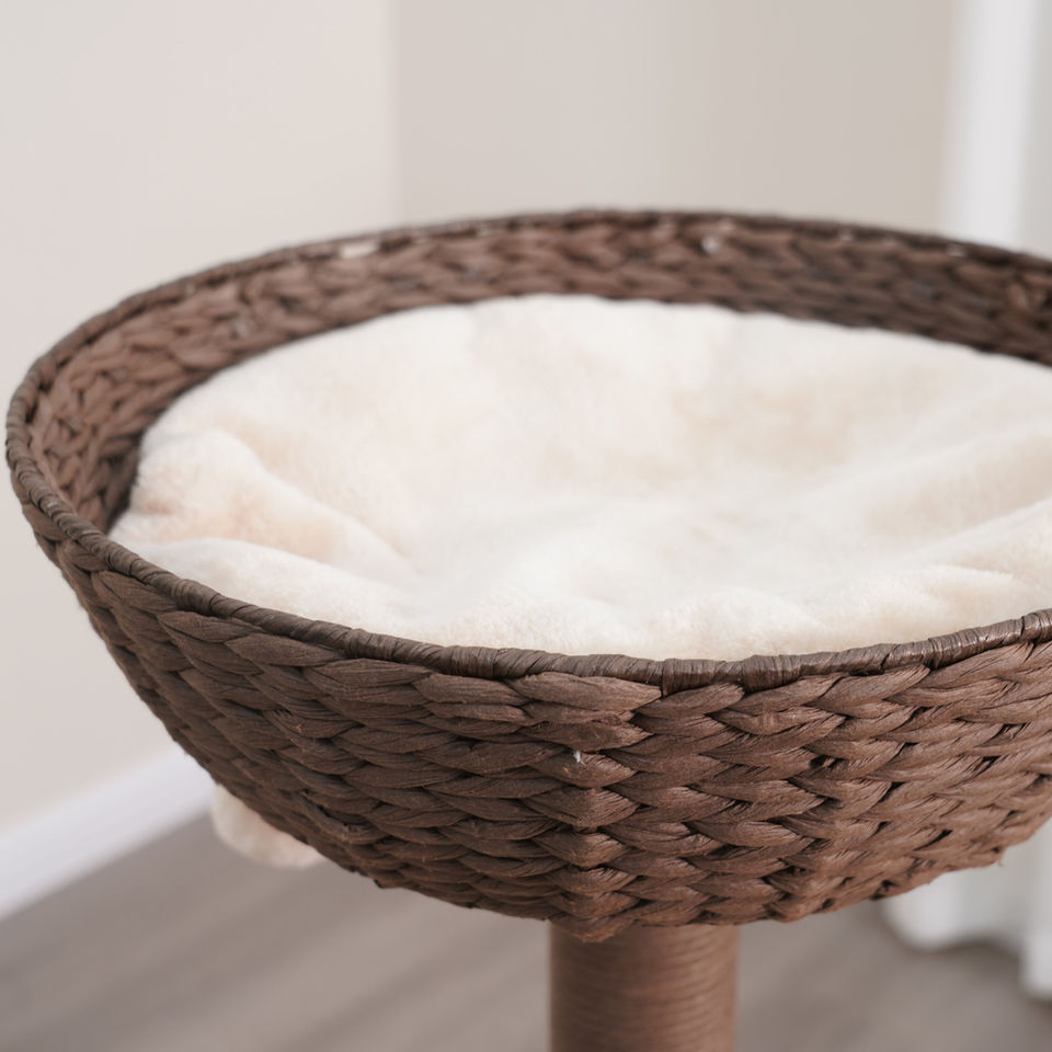 Petpals Pharaoh PP210335 cat tree close up of paper rope cat bed